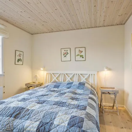 3 Bedroom Gorgeous In Prázdninový dům Nordenbro Vesteregn